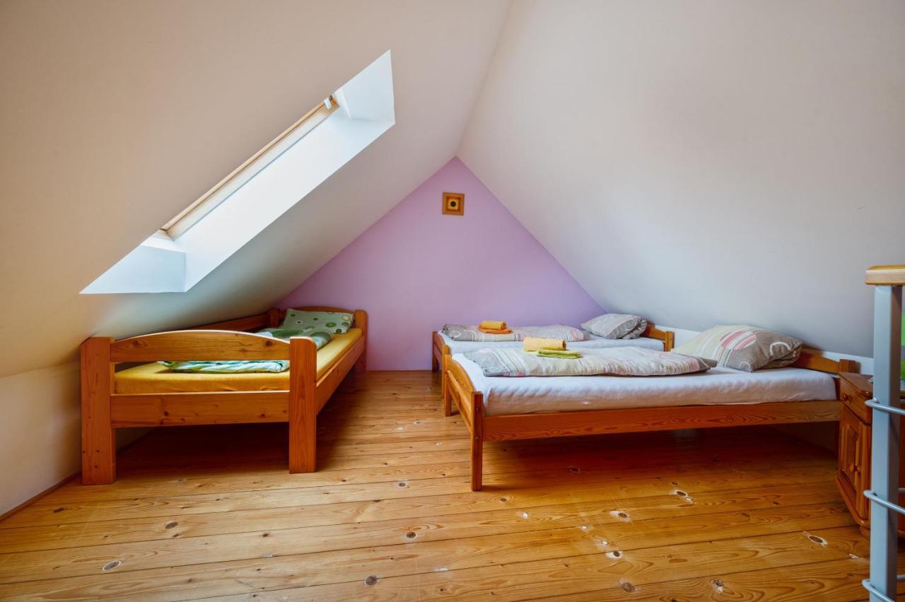 Penzion U Kostela Mikulčice Kültér fotó